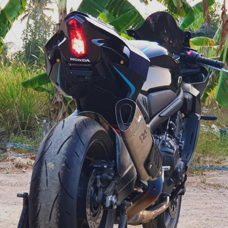 ท้ายแต่งCBR650R CB650R ท้ายทรง R1 ไฟท้าย R1
