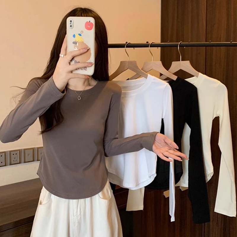 สไตล์อเมริกันแขนยาว Bottoming เสื้อผู้หญิงไม่สม่ำเสมอ Hem เสื้อยืดสีทึบด้านบน YES