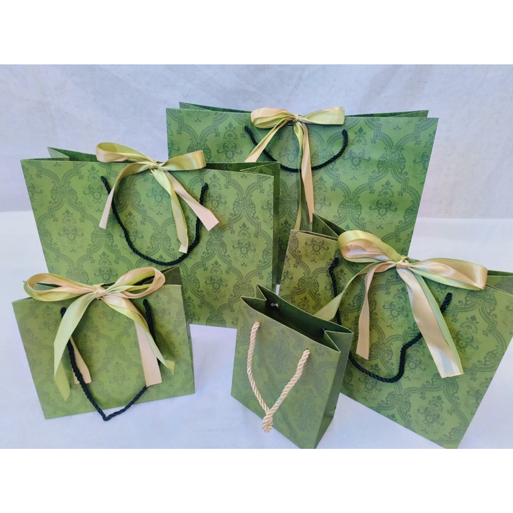 สินค้าพร้อมส่ง ถุงกระดาษ พิมพ์ลาย ลายไทย ใส่ของขวัญ ของรับไหว้
