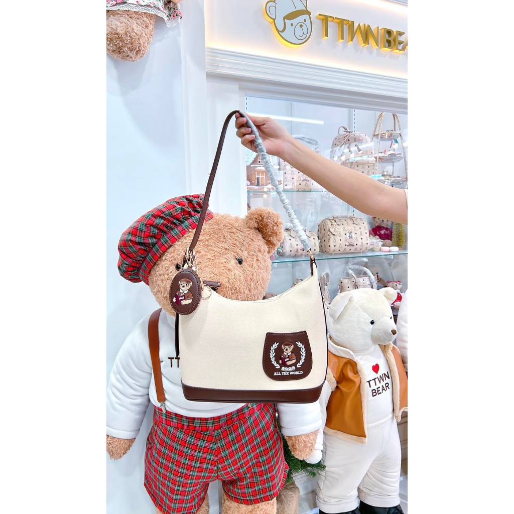 TTWN BEAR กระเป๋าสะพายข้างทรงพอช แบรนด์แท้ พร้อมส่ง