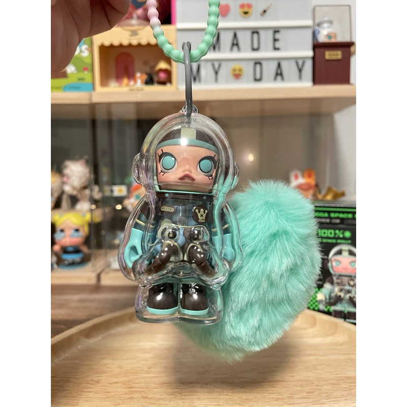 มาใหม่🚀 พวงกุญแจ Art toy น้อง Molly space ในเคสใส