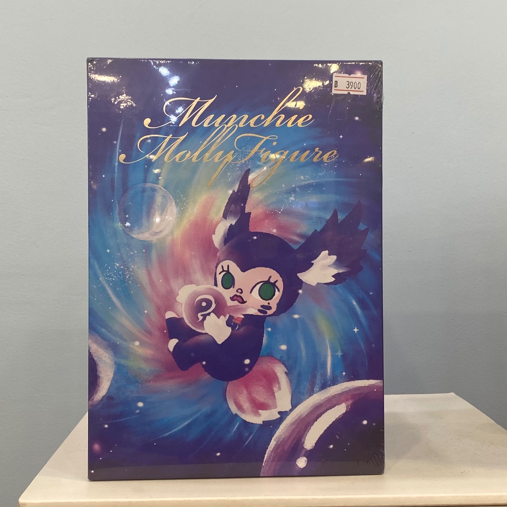 พร้อมส่ง Munchie Molly figures