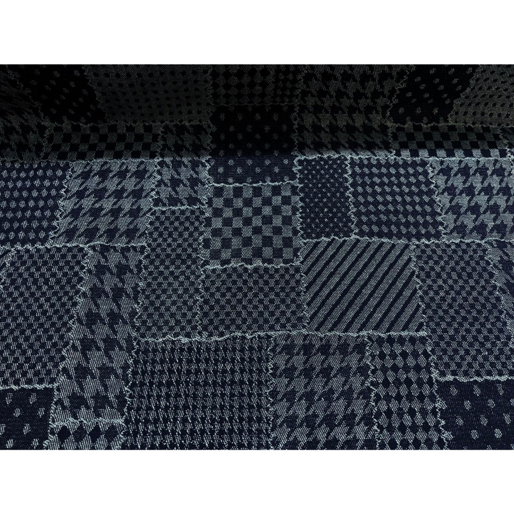 ผ้าเมตร ผ้ายีนส์ ผ้ายีนส์เนื้อหนา พิมพ์ลายกราฟฟิก หน้ากว้าง60 นิ้ว หน่วยขายเป็นเมตร