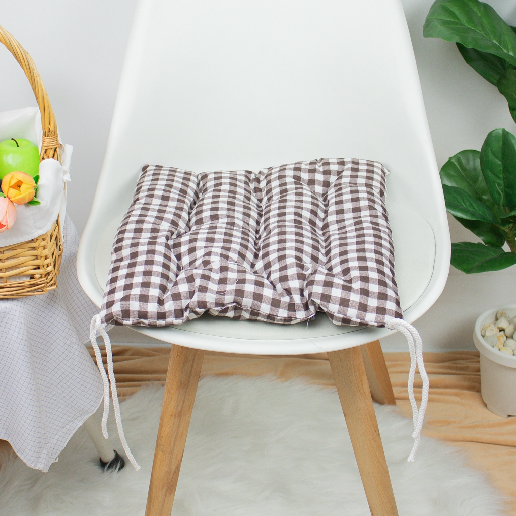 เบาะรองนั่ง  นิ่มสบาย ลายน่ารัก มีสายคล้องเก้าอี้  ขนาด 35*35 cm ตกแต่งห้องนอนห้องนั่งเล่น
