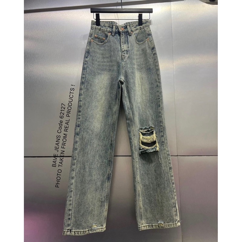 Bave jeans กางเกงยีนส์ทรงกระบอกสีฟอกแต่งขาด สวย เทห์ New