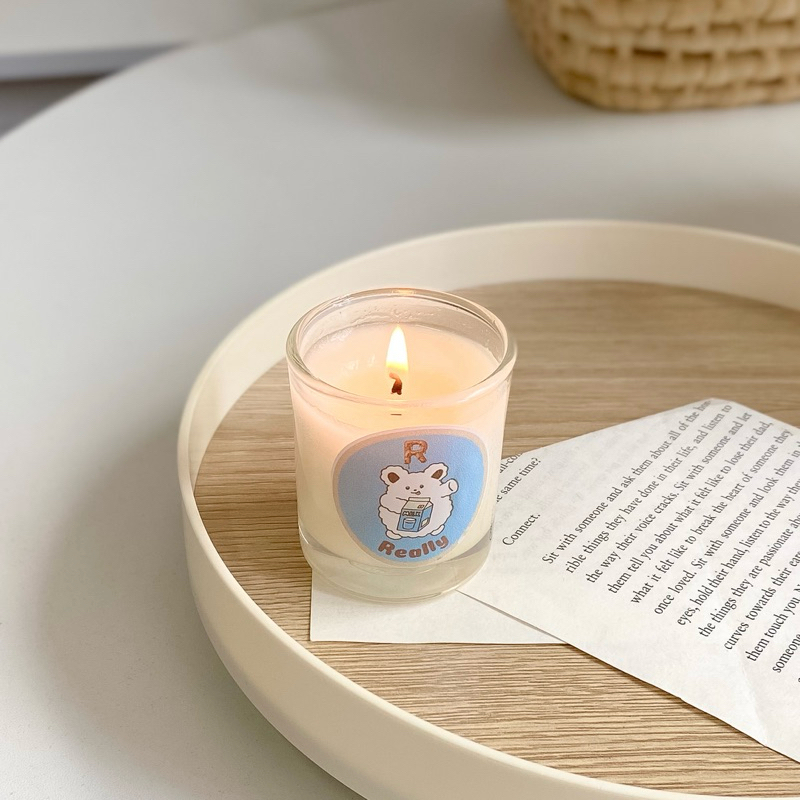 Homemade เทียนหอมกลิ่นไอศกรีมนม Homemade scented candle!