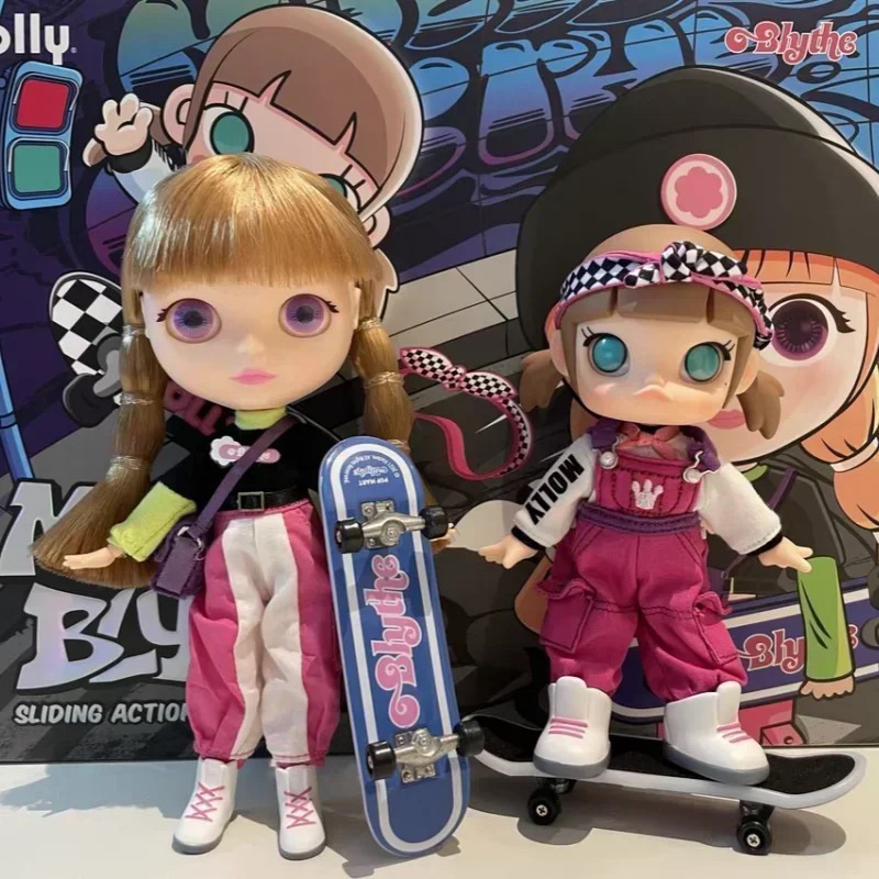 Molly Blythe Sliding action figure set พร้อมส่ง**ของแท้