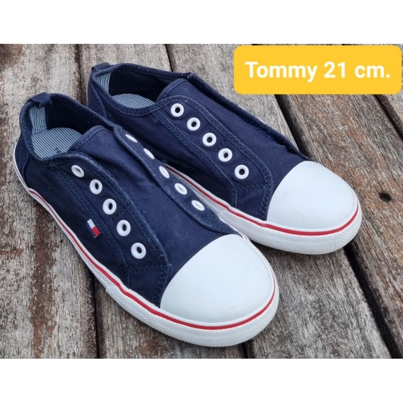 Used TOMMY Hilfiger แท้ 💯 % รองเท้ามือสอง 21 cm.