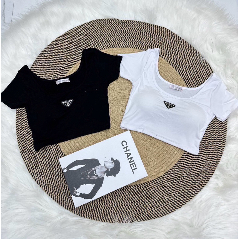 🔥เสื้อเสริมไหล่ครอป เสริมฟองน้ำไหล่ 🔥📌ของมันต้องมี