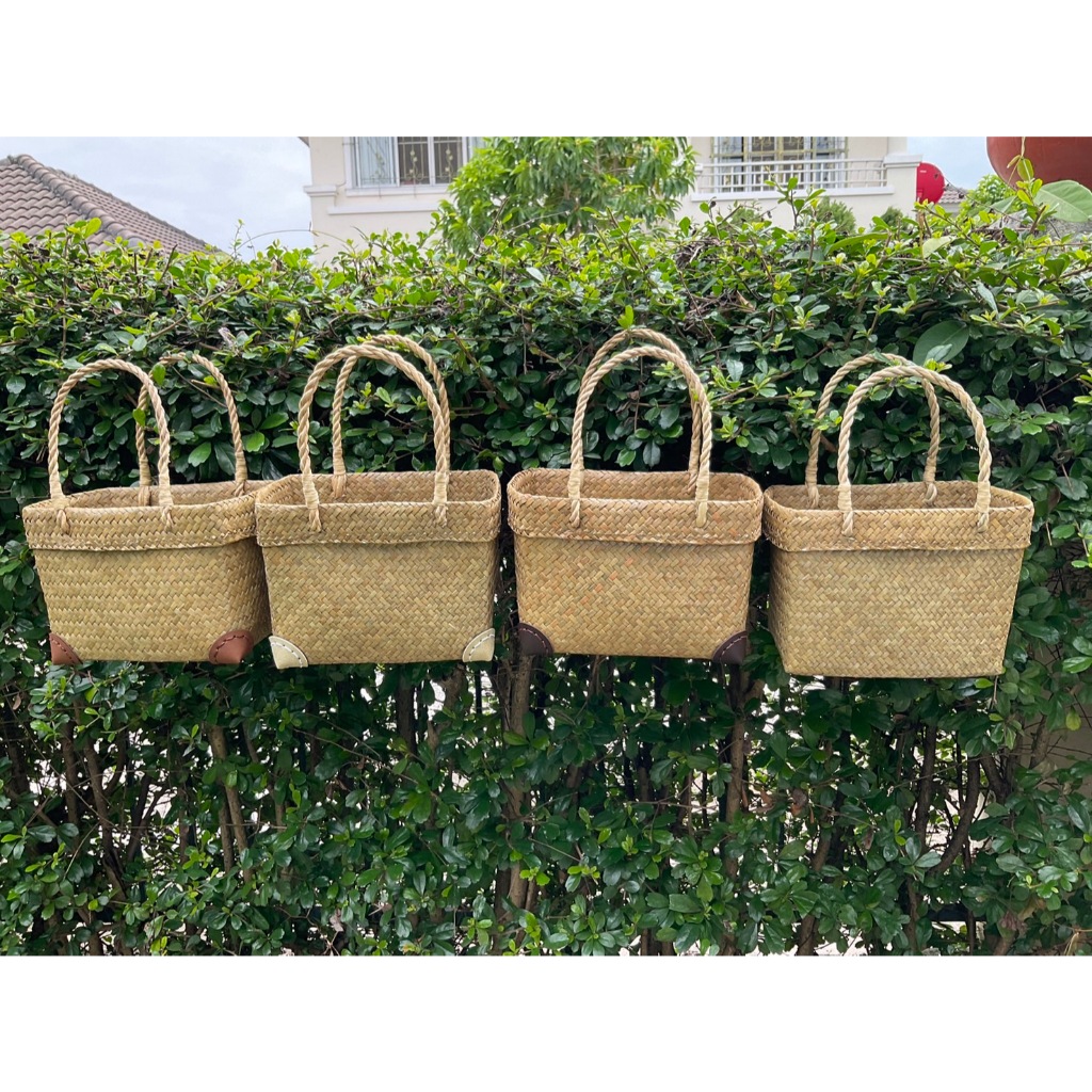 กระเป๋าสานทรงกล่องพับปากใบเล็ก น่ารักๆ ขนาด 7*6 นิ้ว