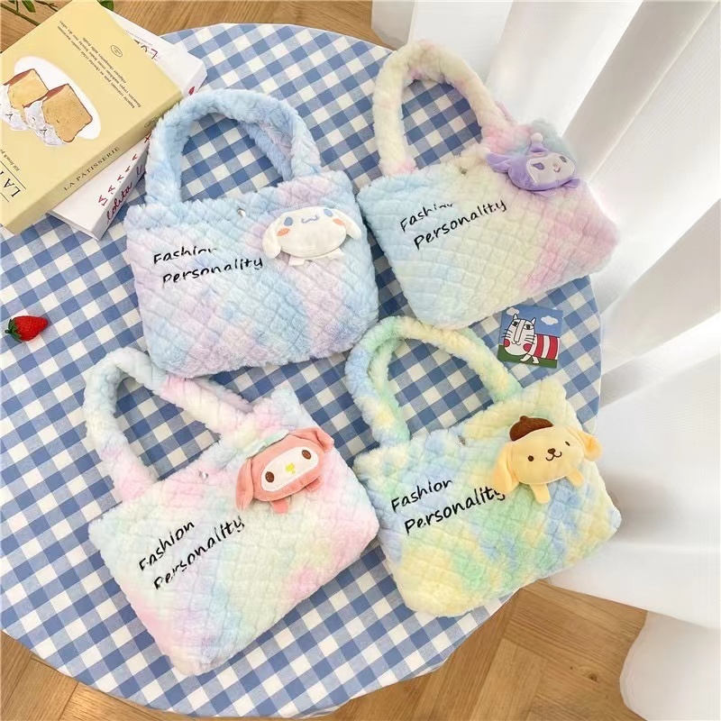 (A83) กระเป๋าถือ Sanrio Kuromi น่ารักมาก ขนนุ่ม