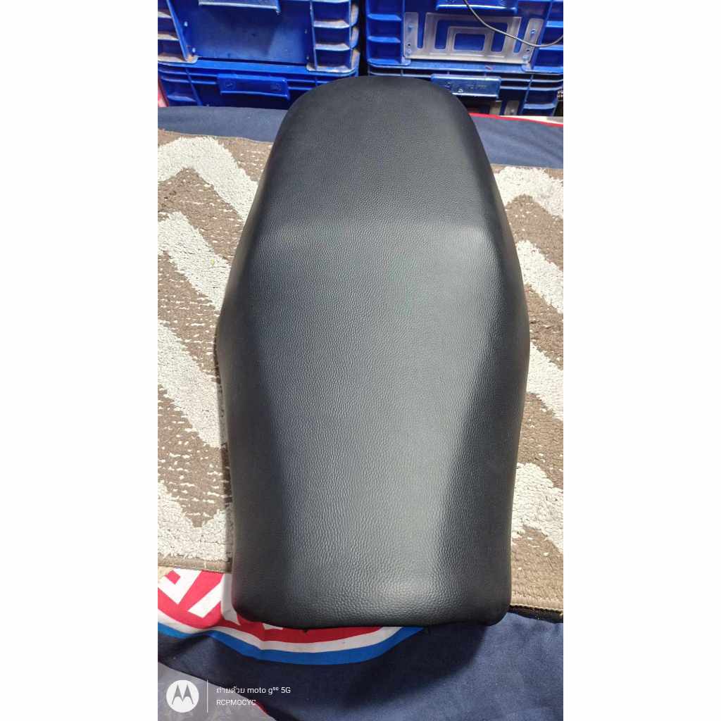 ชุดเบาะหน้า yamaha xsr155 xsr  สภาพสวย หุ้มหนังเรียบ พร้อมใช้งาน ครบชุด พาร์ท B1V-F4730-40