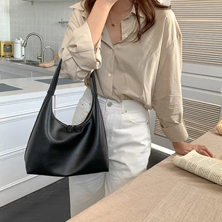 [ใช้2โค้ดส่งฟรี+ลดเพิ่ม]สินค้าใหม่ 2026 กระเป๋าหนังพรีเมี่ยม Leather hobo bag 4 สี N040