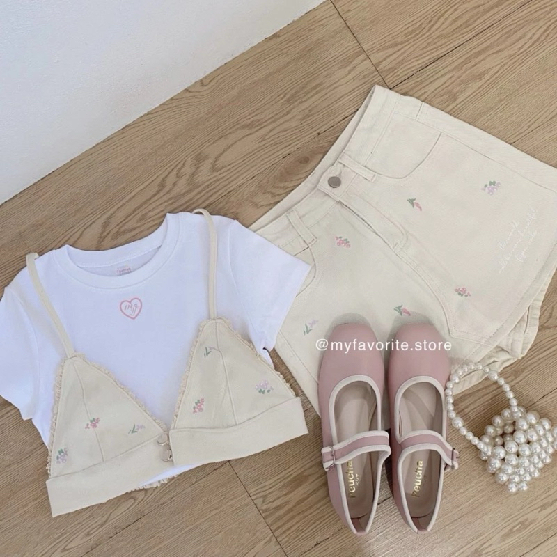 พร้อมส่ง‼️Julie Set เสื้อครอปกระโปรงกางเกง 🎀