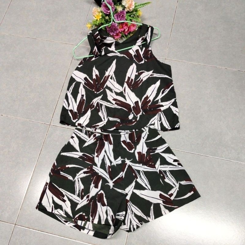 ชุดเซ็ทขาสั้นลิ้งค์ชำระเงินลูกค้าในไลฟ์สินค้าดังภาพหมดค่ะ