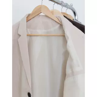 StylePop Brand เสื้อสูทผู้ชาย Blazer เสื้อคลุม ทรงเกาหลี เสริมไหล่ เสื้อสูททำงาน เสื้อสูทเที่ยว สูทแต่งงาน รุ่น [STP03]