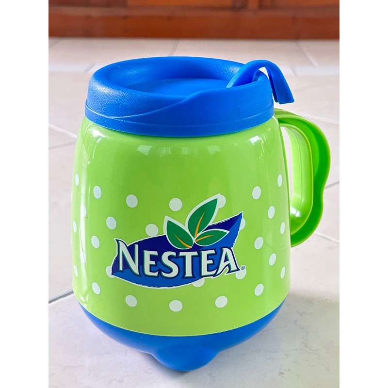 Nestea กระติกน้ำ Nestea สีเขียวสดใส กระติกน้ำแข็งพกพา สินค้าพรีเมียม Nestea ปี 2011