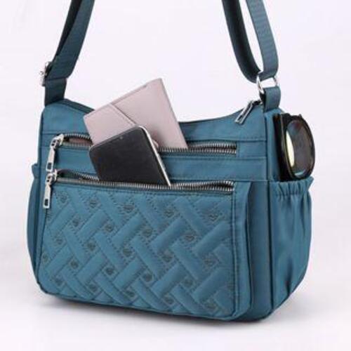 หลายช่องซิป​ปักลายหัวใจ (GC-115) กระเป๋า​สะพาย​ข้าง - รูปที่ 5