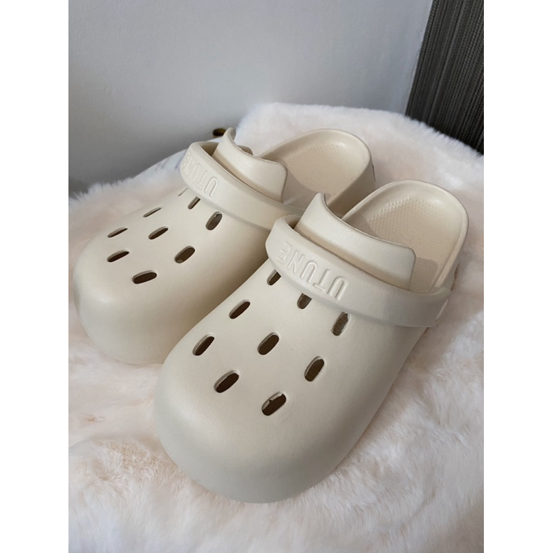 รองเท้า Utune ส้นหนา