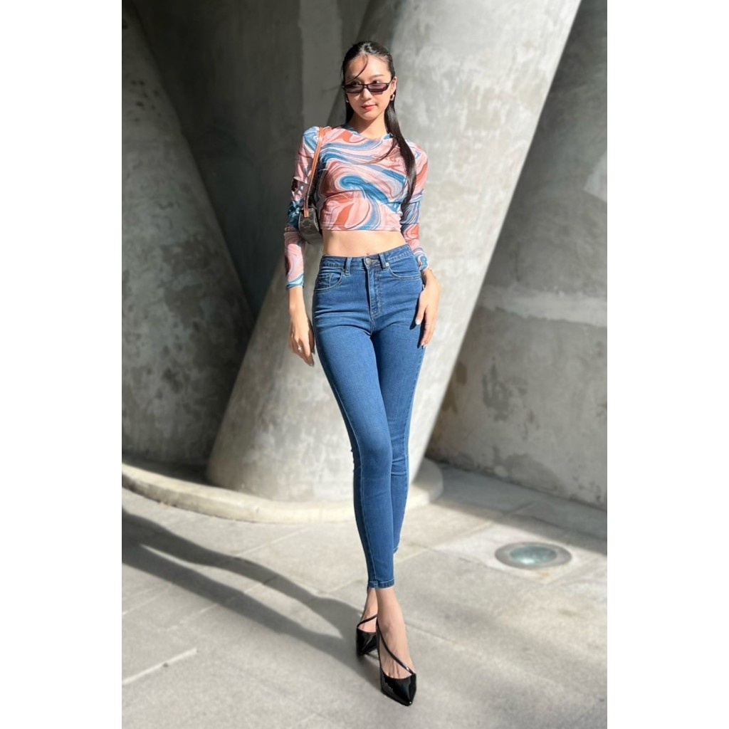 T3122 กางเกงยีนส์ยืดผู้หญิง9ส่วน เอวสูง แซมหลังจับจีบ ชิ้นหลังจับจีบฟอกไบโอกลาง