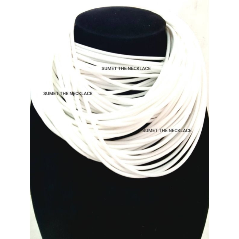 สายยางโอริงห้อยพระ สีขาว ขนาด 2มิล กับ 3มิล มีความยาว 18 นิ้ว, 20 นิ้ว ,22 นิ้ว ,24 นิ้ว