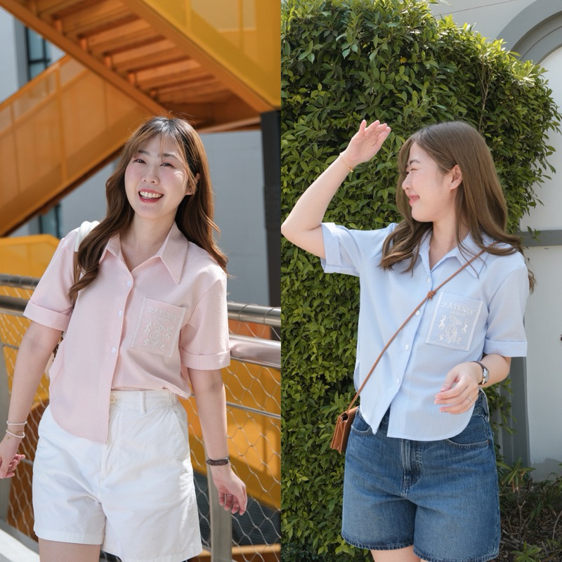 (7.7 ใช้โค้ด ”WTT2L8“ ลด 20%)Chakiya.store❣️เสื้อเชิ้ตคอปกลายทาง แขนสั้น มีปักลายที่กระเป๋า💓✨