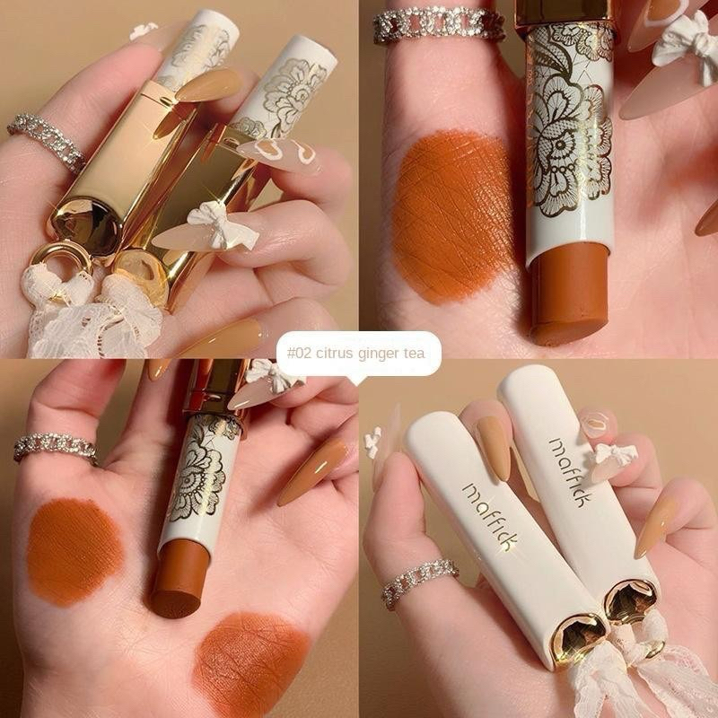 ลิปสติกเนื้อแมทลูกไม้>>>สีสวยติดทนนานได้ทั้งวัน
