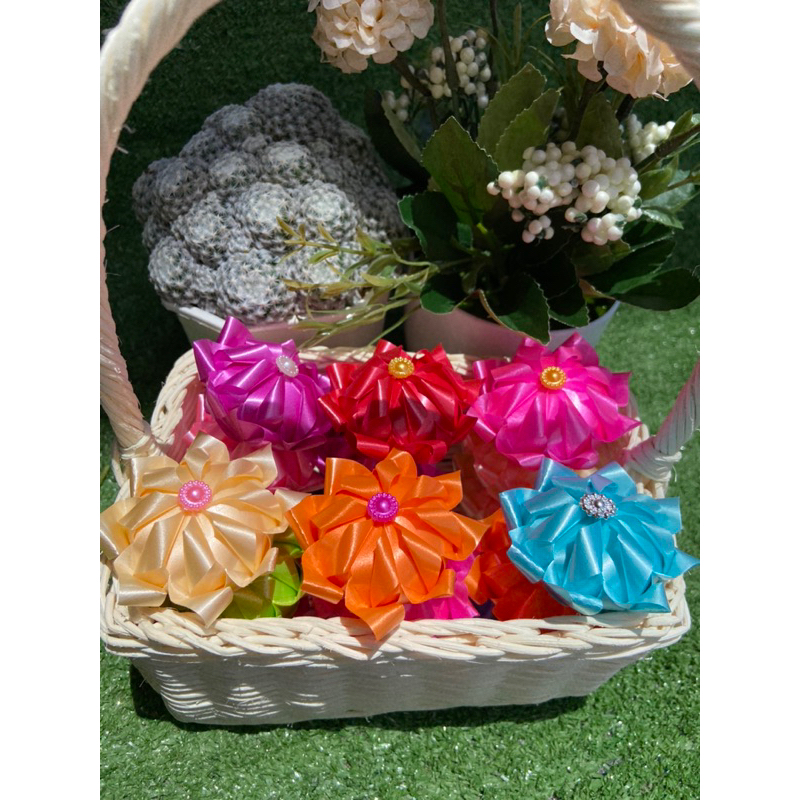 เหรียญโปรยทานดอกแวววลุลาคละสีตัวเปล่า50ดอกพร้อมส่ง