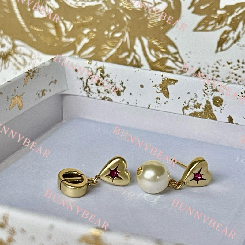 ต่างหูD•I•O•R LUCKY CHARM 2024งานHIEND พร้อมส่ง