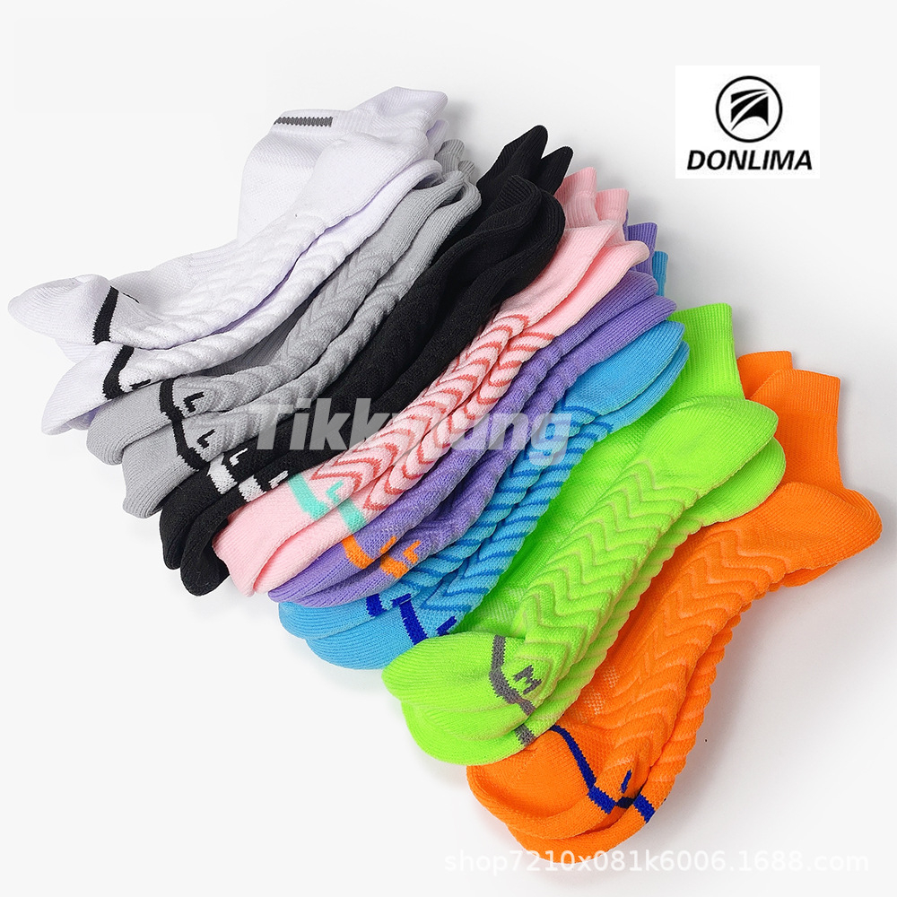 ถุงเท้าวิ่ง ถุงเท้ากีฬา ข้อสั้น เนื้อผ้าขนหนู ผ้าทอเกรดA หนาและนุ่มมาก ใส่กระชับปกป้องเท้าขณะออกกำลังกาย [มีคูปองส่วนลด]