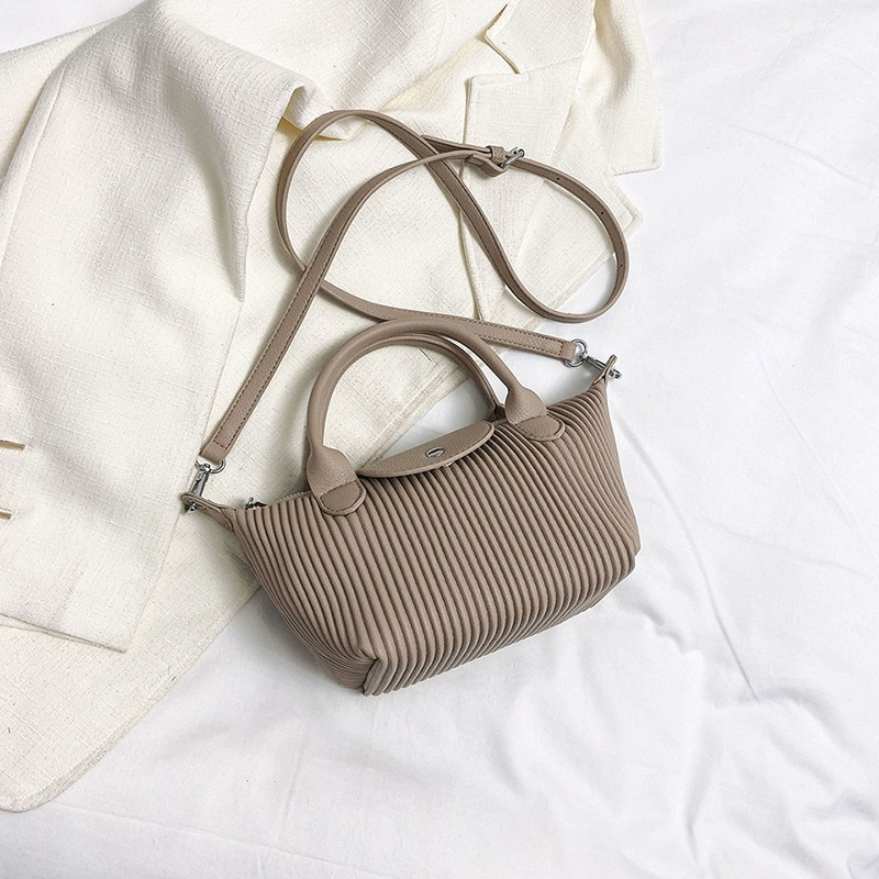 กระเป๋ารุ่น Mini Nanny bag ใบเล็ก มีสายสะพายยาว