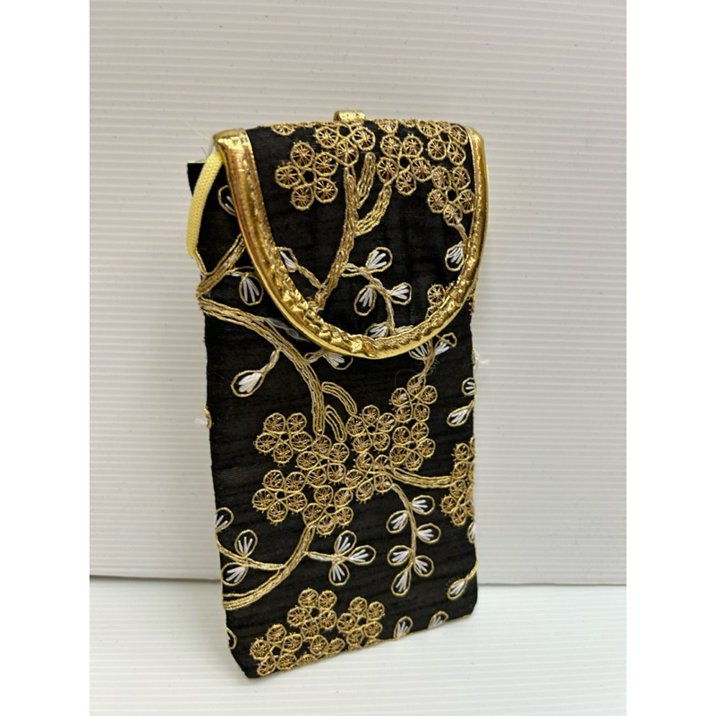 [พร้อมส่ง] กระเป๋าใส่โทรศัพท์สายยาว Indian Embriodery Phone Bag Crossbody