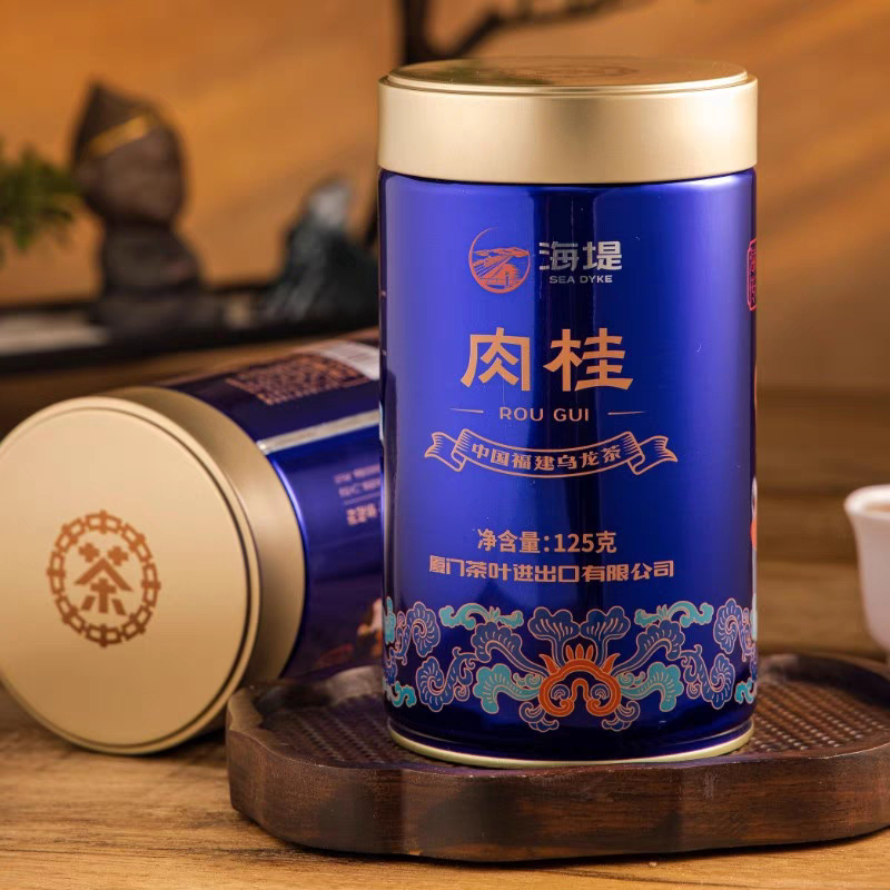 Sea Dyke - Hai Di 海堤 | ชาอู่หลง โร่วกุ้ย Rou Gui 肉桂 กระป๋องน้ำเงิน AT108A 125 กรัม