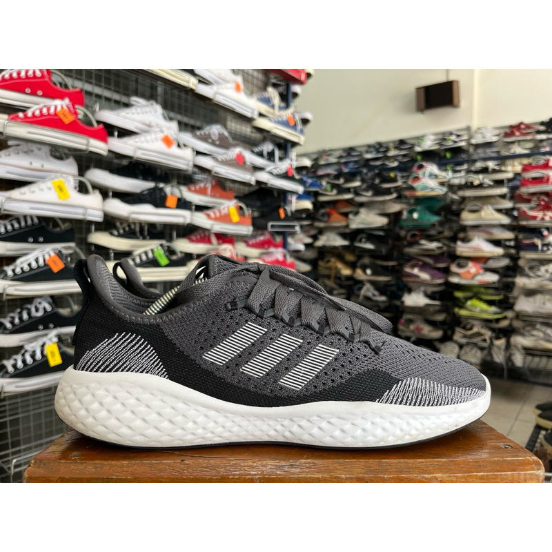 #6AD248044 รองเท้าวิ่งมือสอง 💬Size 44 🗯️UK 9.5 🗯️US 10