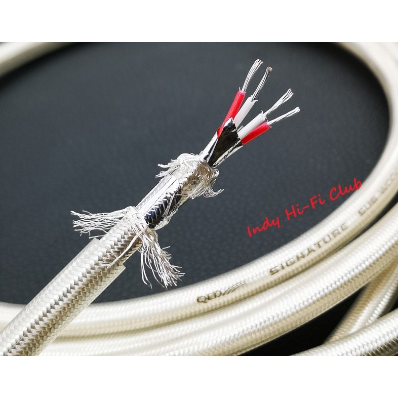 สายสัญญาณ RCA QED Signature Series   รุ่นท็อปพร้อมใช้งาน ราคาต่อ 2 เส้น สามารถเลือกความยาวได้