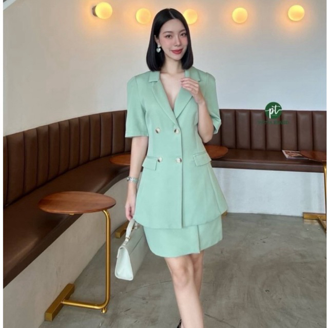 Patta ชุดทำงานสีเขียว เสื้อสูทกับกระโปรง
