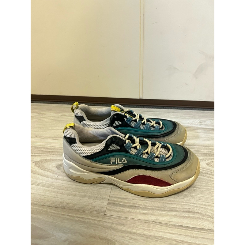 รองเท้ามือสอง : fila