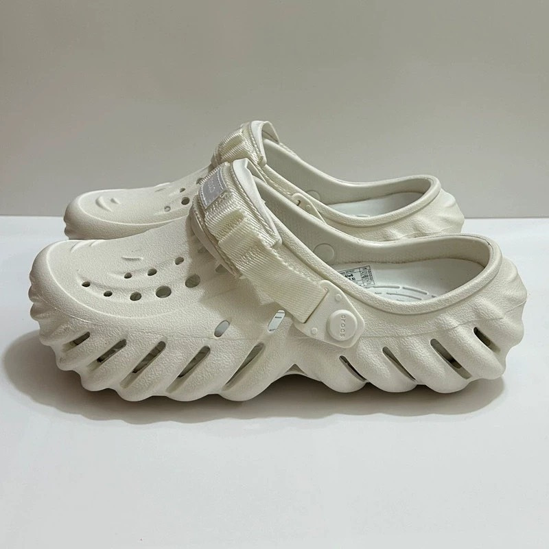 ยี่ห้อ: crocs การดูดซับแรงกระแทก กันลื่น ทนต่อการสึกหรอ Crocs กันน้ำ ระบายอากาศดูดซับเหงื่อ
