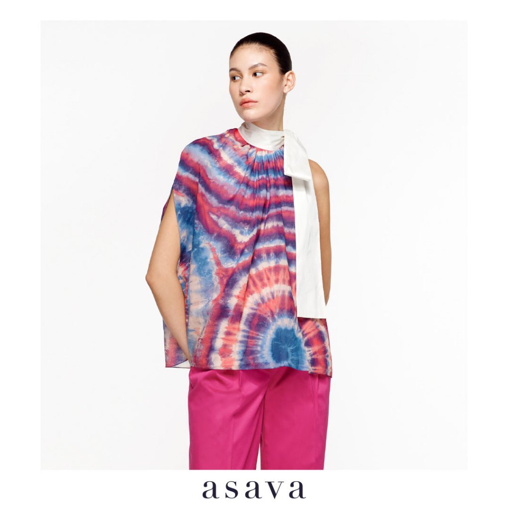 [asava ss24] Tie-dye One-shoulder Bow Blouse เสื้อผู้หญิง ไหล่เดียว แต่งผูกคอ ซิปข้าง ผ้าลายมัดย้อม