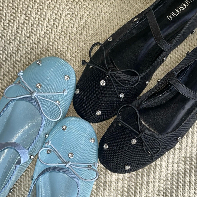 พร้อมส่งจากไทย Shadesofyoubkk Tiffany&Talyn mary jane shoe รองเท้าแมรี่เจนประดับเพชรวิ้งๆ