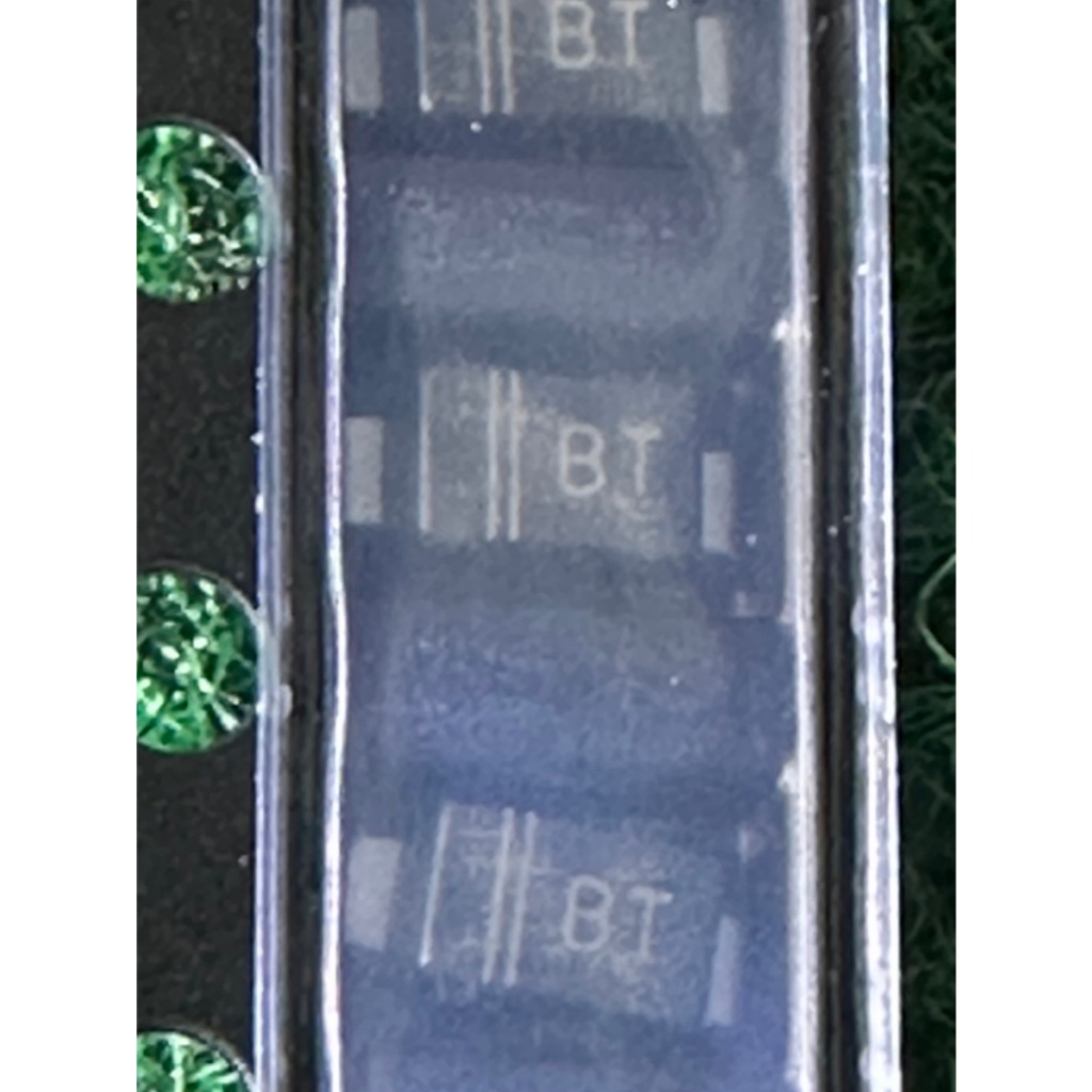 SMD Diode  BT  SMF18A  , CBT  SMF18CA  จำนวน   1 ตัว