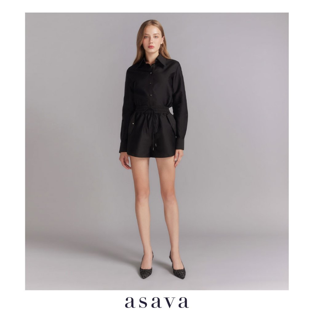 [asava aw23] Ava Shorts กางเกงผู้หญิง ขาสั้น แต่งดีเทลฝากระเป๋าหน้า ผ่าข้าง ขอบเอวยางยืด แต่งเชือกผูกเอว