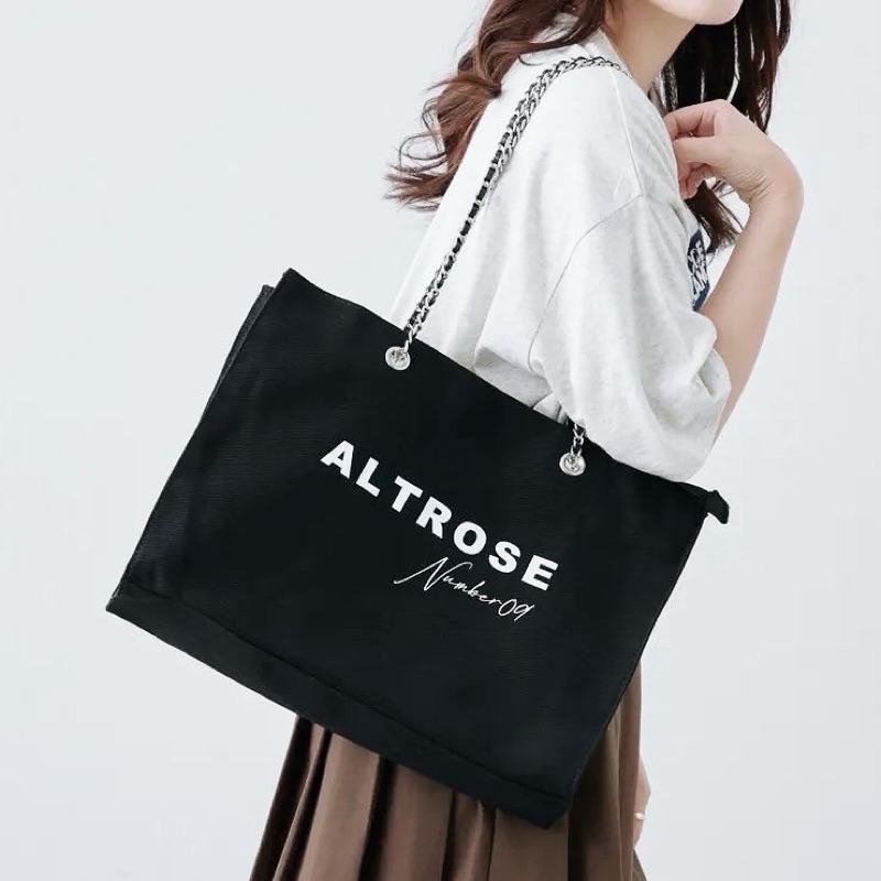 Altrose กระเป๋าสะพายผ้าแคนวาส