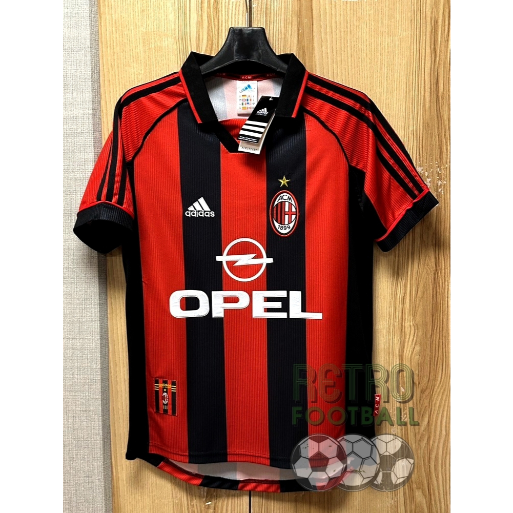เสื้อฟุตบอลย้อนยุค [ Retro ] เอซี มิลาน Home เหย้า 1996/1997 ตรงต้นฉบับแน่นอน กล้ารับประกันคุณภาพสินค้า