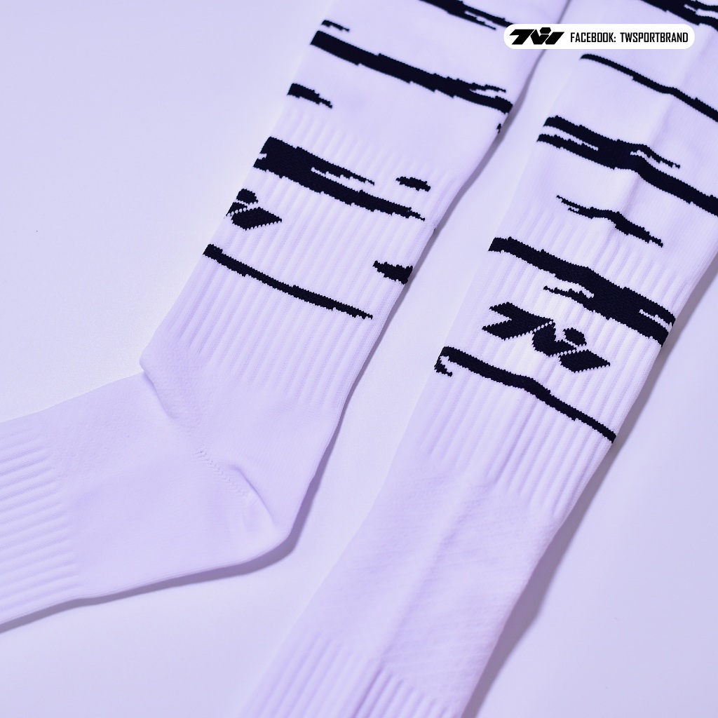 ถุงเท้ายาว TWSPORT รุ่น Zebra