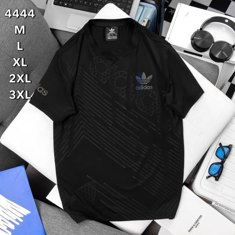 [ Outlet 100%] ใหม่ พร้อมส่ง - เสื้อกีฬาผู้ชาย คอกลม ผ้ามันๆ