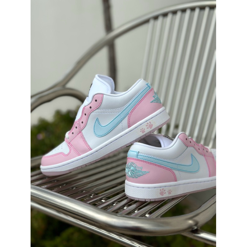 (พร้อมส่ง ของแท้100%) AIR JORDAN1 LOW SE “PAW PRINT”