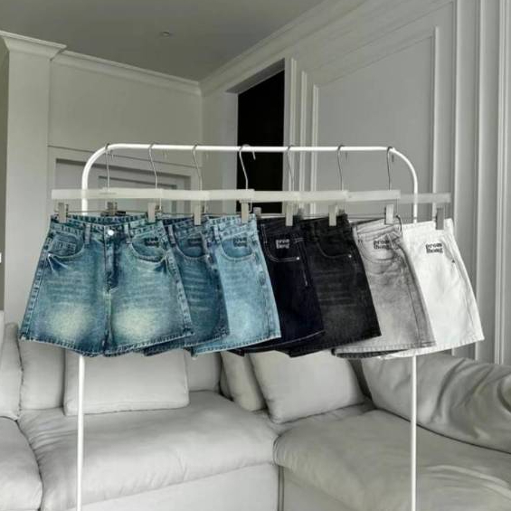 PT30153 กางเกงยีนส์ขาสั้นปัก PROMTHONG