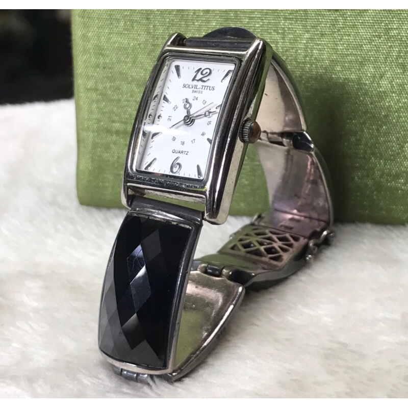 ส่งต่อนาฬิกาข้อมือ ยี่ห้อ TITUS สายเงินแท้ 92.5% สายพลอยนิลดำนิลแท้กาญจนบุรี เงินแท้ไม่ลอกไม่ดำขนาดข