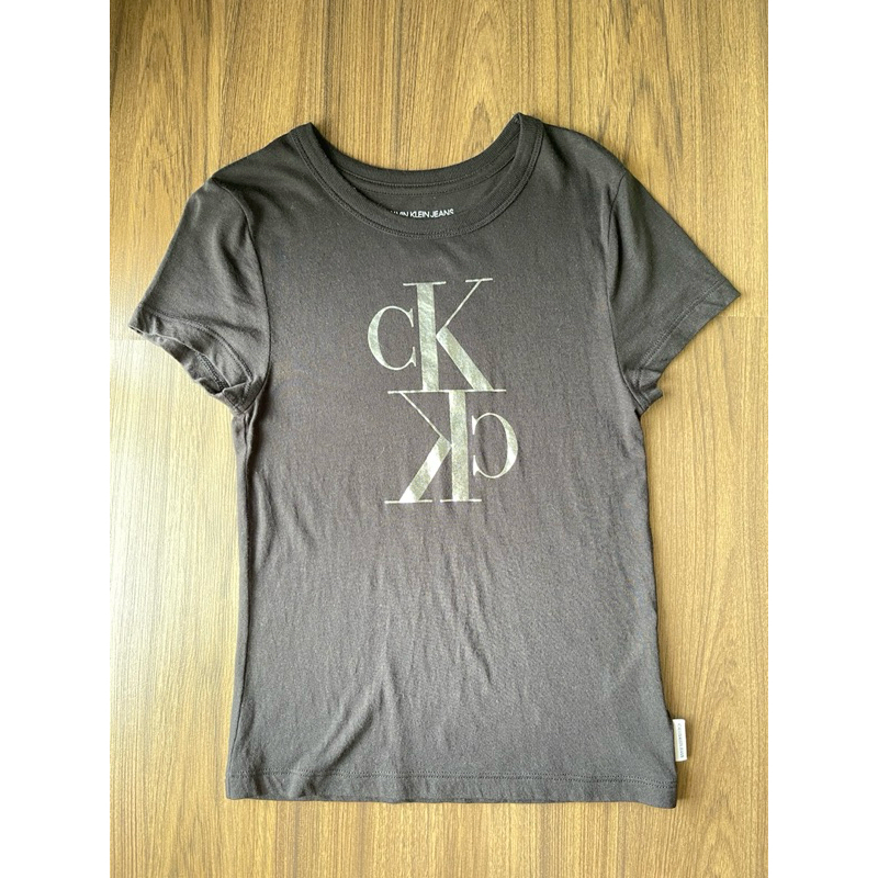 🔥Sale 🔥ส่งต่อ Calvin Klein เสื้อยืดผู้หญิง สีดำ แท้💯